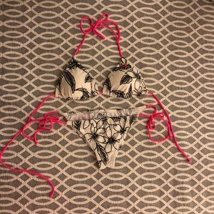 Billabong String Bikini